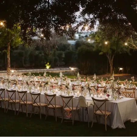 SEDIA CROSS THONON IN LEGNO MASSELLO E SEDUTA IN RATTAN